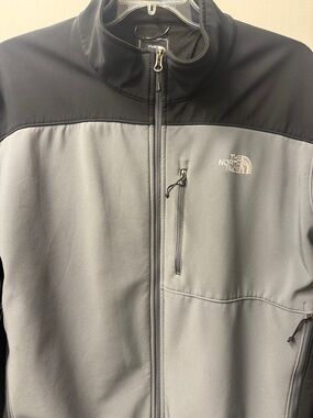 The North Face Men's Black and Gray Softshell Performance Jacket